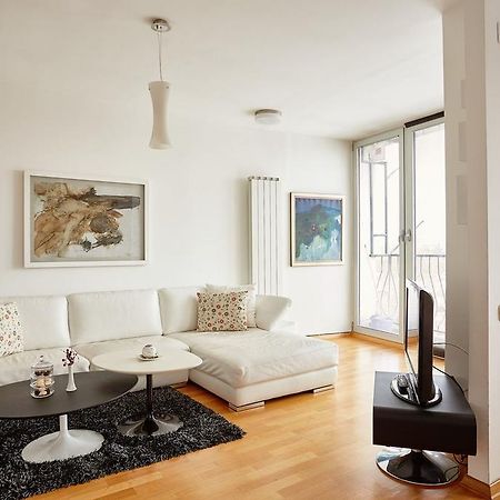 Luxury Apartment Near City Center Скопье Экстерьер фото